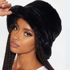 PrettyLittleThing Black Fluffy Large Bucket Hat ~ OS ~ NIP